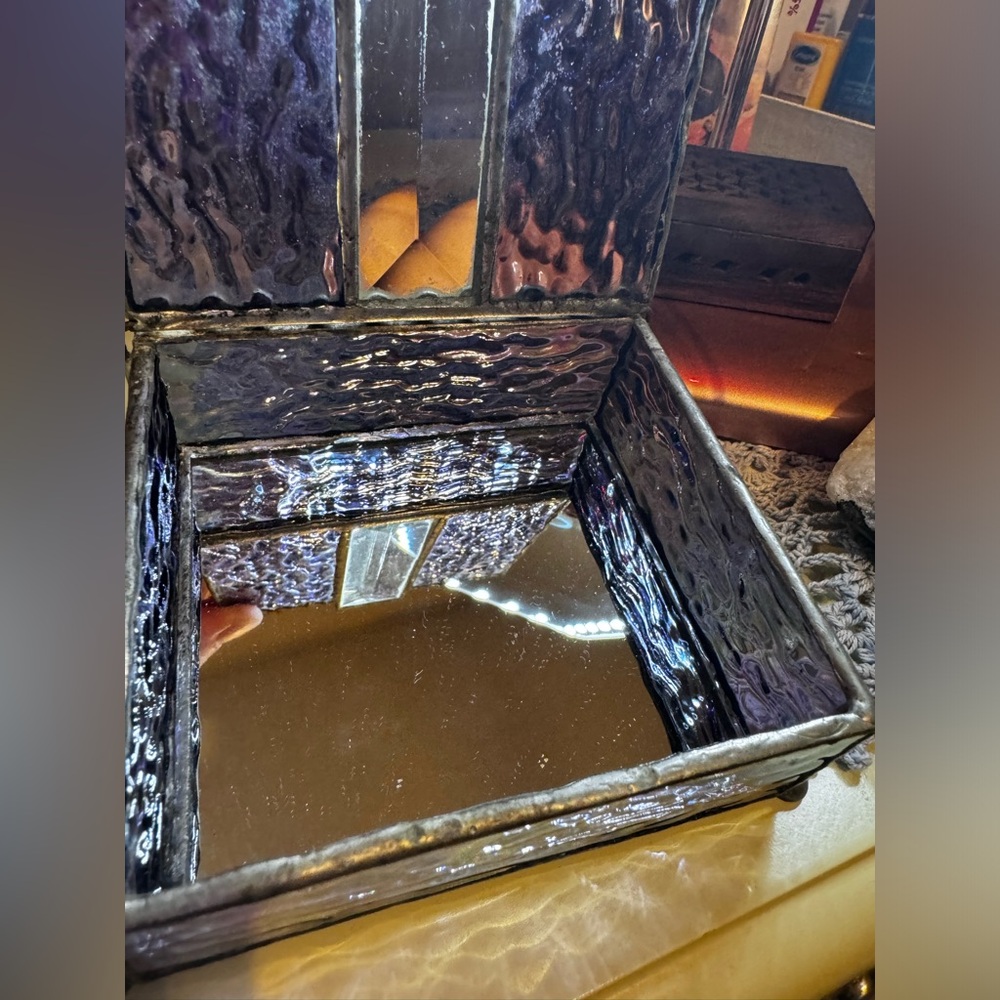 Iridescent Stained Glass Trinket Box✨ - Picture 13 of 16